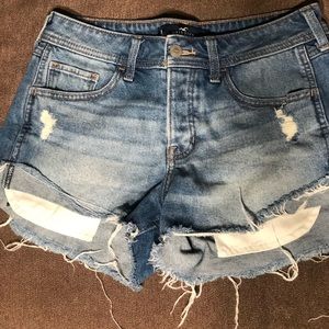 Hollister Low-Rise boyfriend short